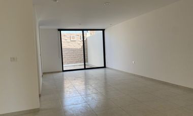 Renta casa nueva en Zibata