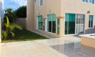 SE RENTA CASA A 5 MIN DE ALTABRISA, INCLUYE PAGO DE CTO. MÉRIDA YUCATÁN