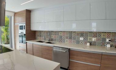 Casa de Venta en manta zona sur ciudad del Mar YT