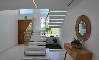 Casa de Venta en manta zona sur ciudad del Mar YT