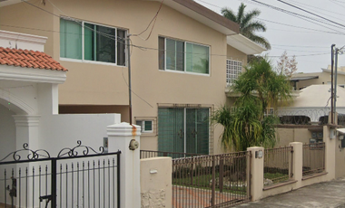 VENTA DE CASA EN JARDINES DE TUXPAN, TUXPAM DE RODRIGUEZ CANO, VERACRUZ.