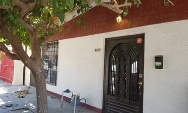 SE RENTA CASA TOTALMENTE AMUEBLADA EXCELENTE UBICACION