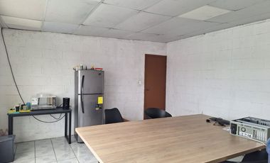 VENTA GALPON INDUSTRIAL DE OPORTUNIDAD, NORTE DE QUITO, SECTOR LA CRISTIANIA