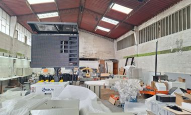 VENTA GALPON INDUSTRIAL DE OPORTUNIDAD, NORTE DE QUITO, SECTOR LA CRISTIANIA