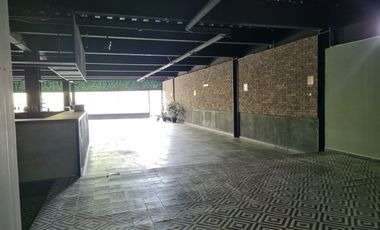 LOCALES EN RENTA PLANTA ALTA- PLAZA LEONA - METEPEC Av. Leona Vicario 1048 esquina calle estefanias