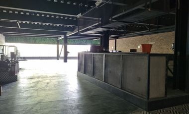 LOCALES EN RENTA PLANTA ALTA- PLAZA LEONA - METEPEC Av. Leona Vicario 1048 esquina calle estefanias