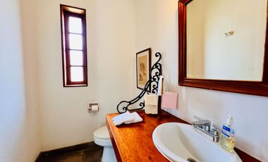 Casa en venta Calle Ibiza un piso en buen estado