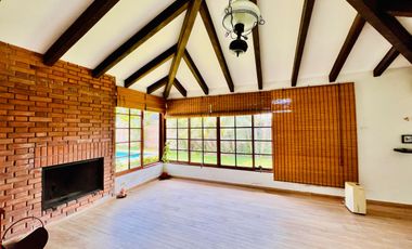 Casa en venta Calle Ibiza un piso en buen estado