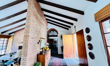 Casa en venta Calle Ibiza un piso en buen estado