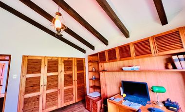 Casa en venta Calle Ibiza un piso en buen estado