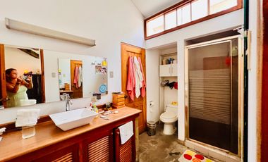 Casa en venta Calle Ibiza un piso en buen estado