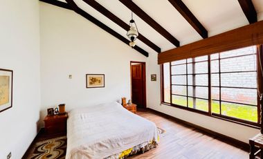 Casa en venta Calle Ibiza un piso en buen estado