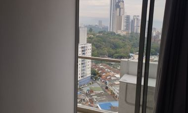 VENDO APARTAESTUDIO PISO ALTO, PARQUEADERO Y LOCKER -G