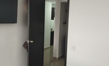 VENDO APARTAESTUDIO PISO ALTO, PARQUEADERO Y LOCKER -G