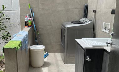VENTA DE CASA EN TUMBACO ECUADOR