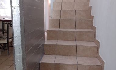 Casa en renta, amueblada y con servicios, uno y medio baños con 4 camas equipadas.