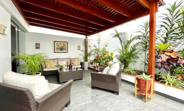 !VENDO LINDO DEPARTAMENTO CON GRAN TERRAZA - 2 DORMITORIOS - BAÑOS INCORPORADOS - LA AURORA - MIRAFLORES  - LÍMITE SURCO!