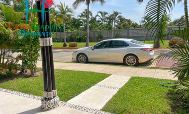 Hermosa casa con roof garden y jacuzzi