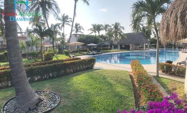 Hermosa casa con roof garden y jacuzzi