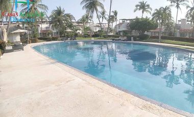 Hermosa casa con roof garden y jacuzzi