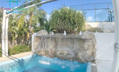 Hermosa casa con roof garden y jacuzzi