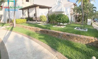 Hermosa casa con roof garden y jacuzzi