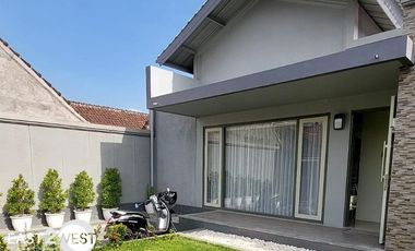 Dijual/Disewakan Rumah Perum Sari Jimbaran Nusa Dua Bali Fully Furnished Bagus Siap Huni Lokasi Strategis