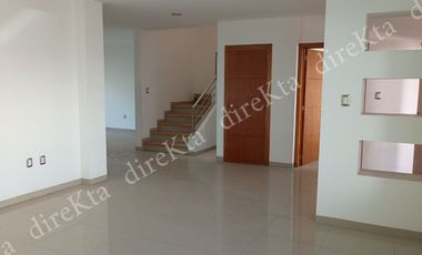 Casa Amplia en Condominio, 3 Recámaras y Amenidades Exclusivas en Queretaro. A OFERTAR!!! Solo CONTADO