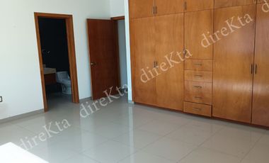 Casa Amplia en Condominio, 3 Recámaras y Amenidades Exclusivas en Queretaro. A OFERTAR!!! Solo CONTADO