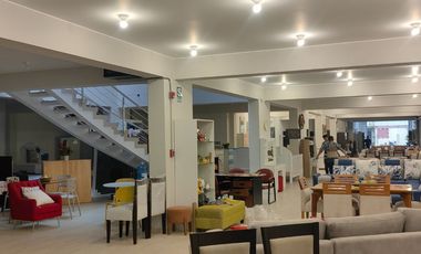 Se Alquila Amplio Local Comercial En El Centro De Ica
