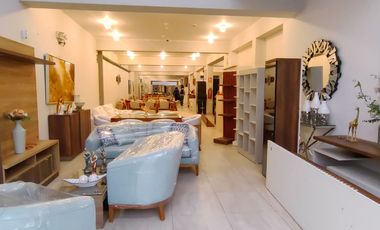 Se Alquila Amplio Local Comercial En El Centro De Ica