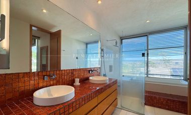Casa en Renta en coto Villa la Cima, de Lujo Amueblada Puerta de Hierro, Zona Dorada Zapopan