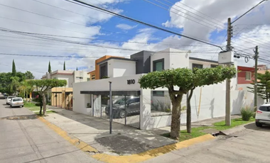 Casa Excelente Precio, Gran Ubicación Amplia en Zapopan Jalisco , Inversión garantizada!!