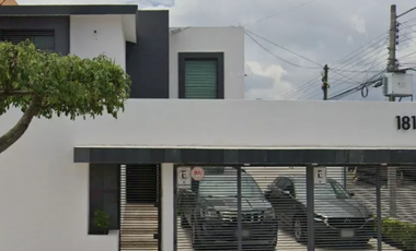 Casa Excelente Precio, Gran Ubicación Amplia en Zapopan Jalisco , Inversión garantizada!!