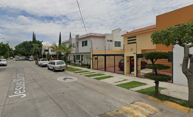Casa Excelente Precio, Gran Ubicación Amplia en Zapopan Jalisco , Inversión garantizada!!