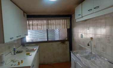 METRO LAGUNA SUR, PUDAHUEL SUR, CASA 2 pisos EN POESIA, VILLA JUAN GUZMAN CRUCHAGA.