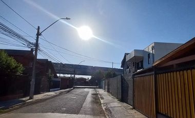 METRO LAGUNA SUR, PUDAHUEL SUR, CASA 2 pisos EN POESIA, VILLA JUAN GUZMAN CRUCHAGA.