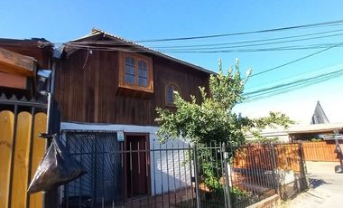 METRO LAGUNA SUR, PUDAHUEL SUR, CASA 2 pisos EN POESIA, VILLA JUAN GUZMAN CRUCHAGA.