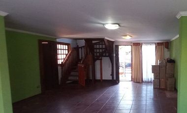 METRO LAGUNA SUR, PUDAHUEL SUR, CASA 2 pisos EN POESIA, VILLA JUAN GUZMAN CRUCHAGA.