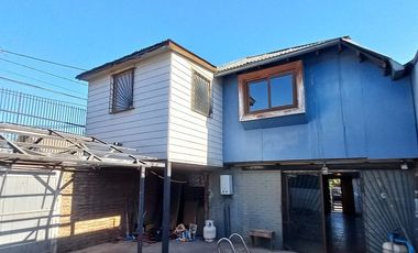 METRO LAGUNA SUR, PUDAHUEL SUR, CASA 2 pisos EN POESIA, VILLA JUAN GUZMAN CRUCHAGA.