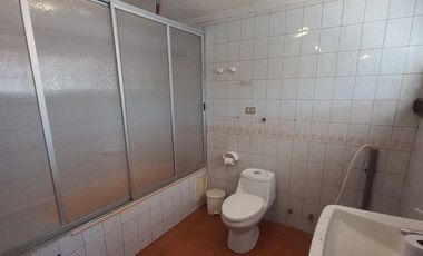 METRO LAGUNA SUR, PUDAHUEL SUR, CASA 2 pisos EN POESIA, VILLA JUAN GUZMAN CRUCHAGA.