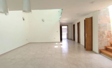 Casa moderna en renta San Martinito puebla zona angelopolis