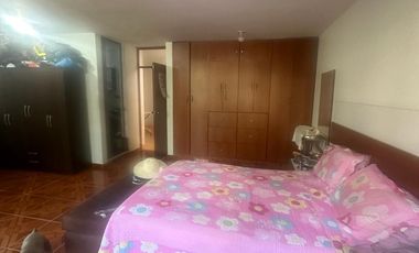 VENTA DE CASA EN :  LA URB ANTONIA MORENO DE CACERES- VENTANILLA
