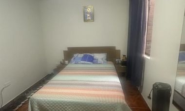 VENTA DE CASA EN :  LA URB ANTONIA MORENO DE CACERES- VENTANILLA