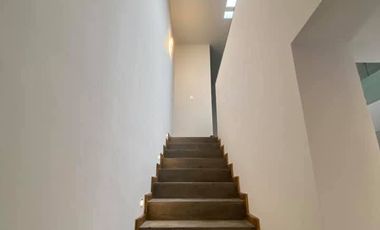 Casa en renta, Bosque Monarca, ALTOZANO. 3 habitaciones, 3.5 baños.