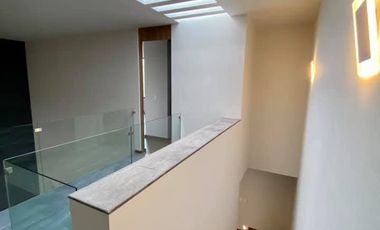 Casa en renta, Bosque Monarca, ALTOZANO. 3 habitaciones, 3.5 baños.