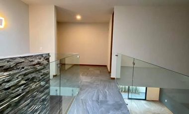 Casa en renta, Bosque Monarca, ALTOZANO. 3 habitaciones, 3.5 baños.