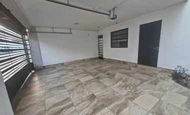 CASA EN VENTA RESIDENCIAL ARVORE SANTA CATARINA N.L.