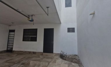 CASA EN VENTA RESIDENCIAL ARVORE SANTA CATARINA N.L.