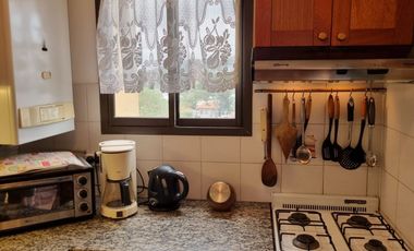 3 AMBIENTES EN VENTA - GESELL CENTRO - VISTA AL MAR - COCHERA